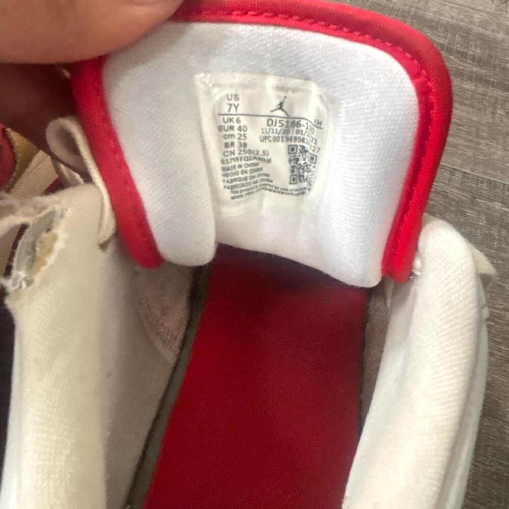 Jordan Women's Red and White Trainers - Picture 6 of 7